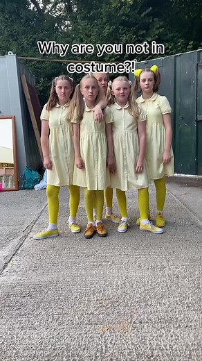 Cast of sterts theatre shows on TikTok