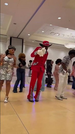 🕺 Smoothest Dancer at the 70s Line Dance Party!