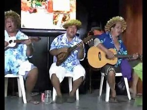 TAHITI STRINGS PAPEETE MARKET