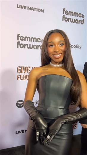 Fashion Bomb Daily on Instagram: "@normani wore a $2,400 @alexperryofficial leather corset dress to the 2025 #giveherflowhers awards show. When asked about new projects, she said, “In 2026, you’re gone get more. That’s all I’m gonna say.” What do you think? 🎥 @thegreatisnate #normani #normanifbd #alexperry"
