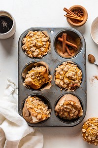 Quick & Easy MOIST Vegan Pumpkin Muffins with Cream Cheese Filling