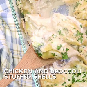 26K views · 501 reactions | The family will LOVE these oh-so-easy stuffed shells for dinner! FULL recipe here: https://www.melissassouthernstylekitchen.com/chicken-and-broccoli-stuffed-shells-with-alfredo-sauce/ | Melissa's Southern Style Kitchen | Facebook