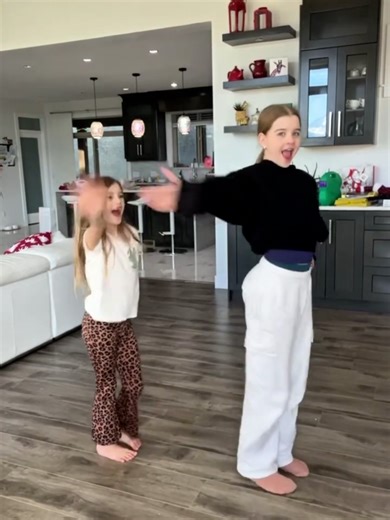 Happy New Year! Are you staying up to MIDNIGHT? 🎉 What are you doing for New Year's?? Share in the comments! ​⁠ 🥳 #newyear #kidsfun #dancekids #gvokids #fyp