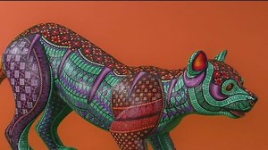 Fernando Fernández, maestro artesano en San Martín Tilcajete, nos explica qué son los alebrijes y la diferencia que hay entre los que se elaboran en la Ciudad de México y en Oaxaca. #ExpresoDeLaMañana | NMás