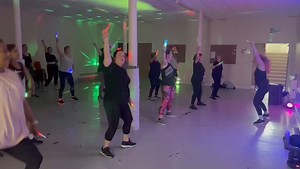 CLUBBER DANCE FITNESS IS BACK... TOMORROW EVENING 》WEDNESDAY《 😜🫶✨️ GET YA SELVES TO THE MID WEEK RAVE!! 🙌🥳😎✌️ 🩷WEDNESDAY! 🧡6.45-7.30PM! 💛HANDSWORTH METHODIST CHURCH! 🩵£6! 💚EXERCISE IN DISGUISE! 💜DISCO LIGHTS! 🤍GLOW STICKS! 🤎DANCE ANTHEMS! ❤️ALOT OF FUN!!! 💙EVERYONE WELCOME!! Please pop me a message to book 🙏🙌 | Clubbercise Sheffield with Lucy