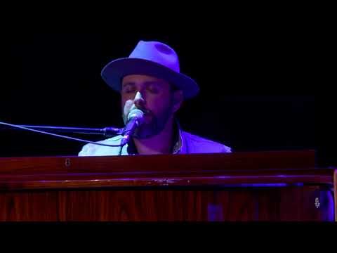 Greg Laswell - Girls Just Want to Have Fun (Live on eTown)
