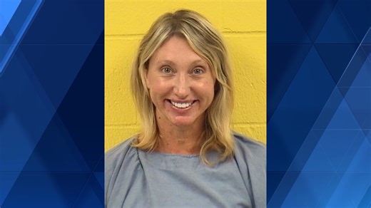 Former St. Xavier staffer who admitted to having sex with student reports to prison