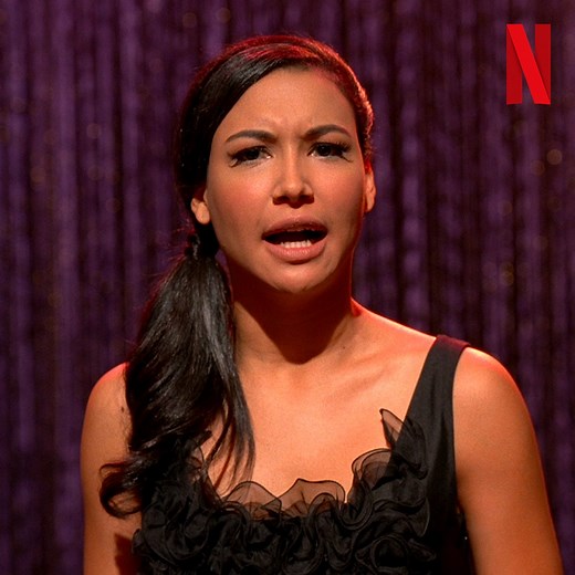 Ce mash-up de Rumor Has It et Someone Like You de Adele dans la série Glee est MYTHIQUE. On ne s'en lassera jamais. 👯‍♀️ L’intégrale de Glee, c’est toujours dispo. | Netflix