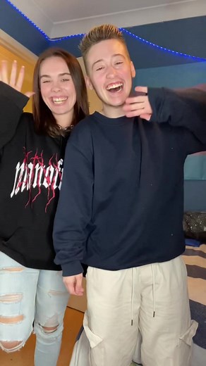 Making Pizza’s, Funny Moments & Roasting Marshmallows @charleybance #australia #foryoupage #pizza #girlfriend #bestie