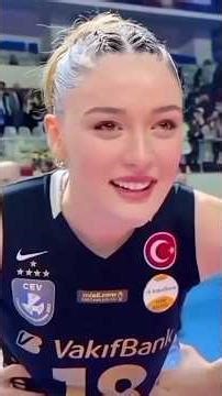 zehraGunes زهرة_غونيش beautiful#zehragunes#volleyball#viomi#venture land#cyrusher#victoryلحظات_مذهلة