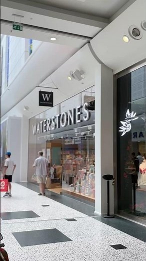 Waterstone’s New Bookshop Tour #Shorts