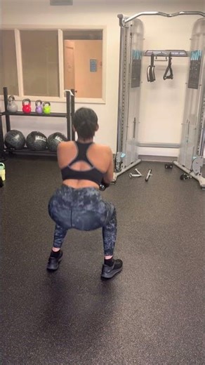 Grow your peach by doing this combo. Cable squat into an RDL