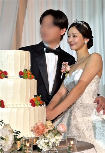 結婚式の小物合わせ：ティアラとヘアセットの選び方