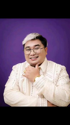 Fuego Akai Picture Pose: Eyemark Fuego