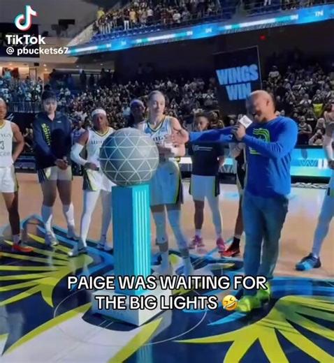 Mannn we won so few games last year I forgot about this fuckass tradition 😂😭 so underwhelming it had all the newbies looking up at the ceiling waiting for something to happen 💀