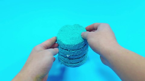 Cake Satisfying Decorating and Smooth Layers