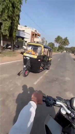 ye. river s .🤣💯 auto rickshaw .,#vairal #volg #trending #ytshorts