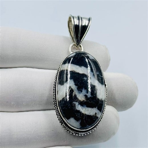 Natural White Baffalo Sterling Silver Pendant – Art Deco Bohemian Women's Necklace