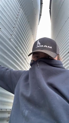 2.8K views · 56 reactions | part1 Don’t mind me, just watching paint dry. And break. And then dry again | Thepopcornfarmer | Facebook