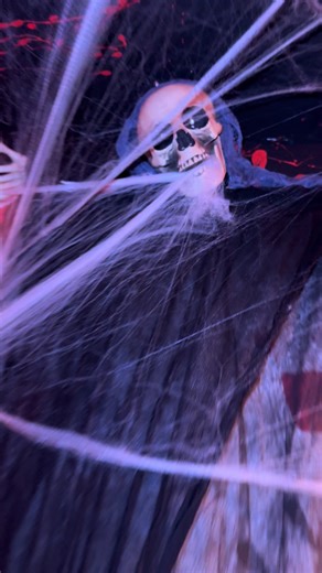 Explore the Eerie Atmosphere of Horror Cafe