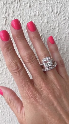 Descubre los Anillos Diamonique en la Venta Semestral