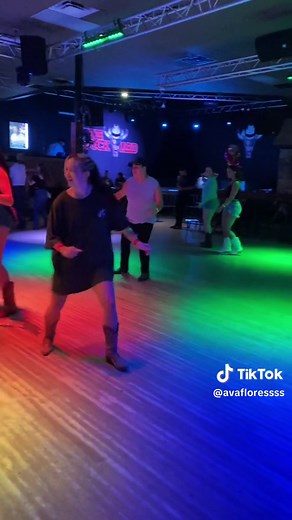 new obsession -> this dance #linedance #fireburninglinedance #fireburning #stockyard #country #tampa #florida #fyp #linedancersoftiktok #foryou #linedancer