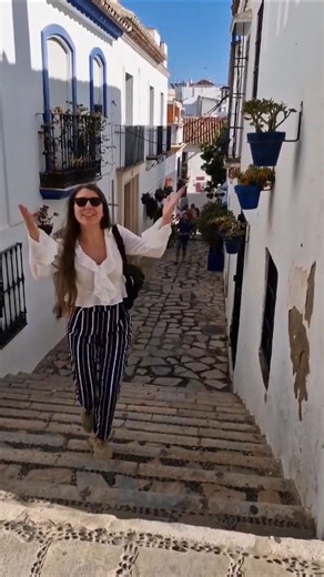 The Most Picturesque White Village in Spain? ⚖️ ESTEPONA 🌺🏵🌸 Andalucía #travel #spain #costadelsol