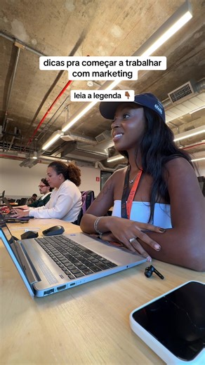 1. faça um portfólio (ex: behance, canva via slide) 2. faça um curso na área (tem gratuito na ebac) 3. arrume seu linkedin (indispensável ter o perfil ativo) 4. faça networking em eventos presenciais ou webinars online (a ebac tem um monte) 5. acompanhe vagas mesmo antes de se candidatar (pra entender exigências) 6. não romantize agências 7. recrie campanhas de marcas como exercício de portfólio #marketing #trabalho #clt
