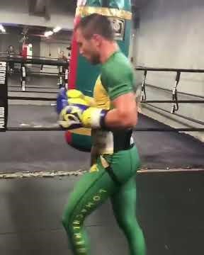 How Lomachenko works the bag as a ninja turtle!