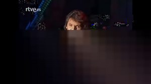 ¡Atención 'Viajeros al centro de la tele'! Esta noche a las 22.35h en La 1 tenemos especial Raphael, por el 80 cumpleaños. de tu artista favorito #ViajeRaphael repasará su amplia trayectoria, sus mejores canciones, sus duetos, versiones, imitaciones, fenómeno fans, especiales... Te invitamos a abrir boca revisitando su paso por 'Aplauso', en noviembre de 1981 -- > http://www.rtve.es/alacarta/videos/aplauso/aplauso-14-11-1981/4168638/ Más, en #ViajeAlCentroDeLaTele | Archivo RTVE