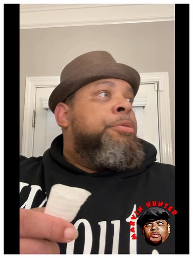 436K views · 17K reactions | Why he got latex gloves on?!?!?! #football #footwork #thisaintit | Marvin Hunter | Facebook