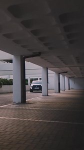 Jouw volgende onvergetelijke rit begint hier. Met een uitgesproken design, slimme connectiviteit en 100% elektrisch rijbereik tot 406 km maakt de Peugeot E-2008 elke rit bijzonder. #PeugeotE2008 #Peugeot | Peugeot