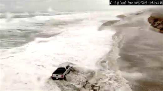 Flooding, overwash shuts down part of NC 12, officials say