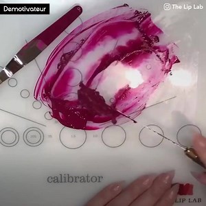 109K views · 375 reactions | Le processus de fabrication de ces rouges à lèvres est envoûtant !  | Demotivateur Atelier | Facebook