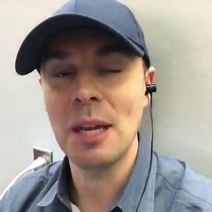 At airport for the big moment..... Just turned in new book! Usually I would hit send on something like this from my writer's retreat overlooking the Gorge but on my way to Mothers Day brunch and wanted it out!!!! Also after two weeks of very little sleep and, in total 2.5 yrs to research and write .... I was READY to ship no matter where I was omg!! Thanks to all for the support. High Performance Habits drops this September !!!! Thanks all! Grab it here preorder: http://amzn.to/2qIra3h #HighPerf