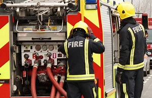 प्राइवेट पार्ट में कुछ इस तरह रिंग फंसा बैठा शख्स, फायर फाइटर्स की 2 टीम ने ऐसे की मदद