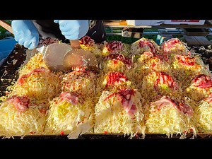 japanese street food - hiroshima style okonomiyaki 広島風お好み焼き
