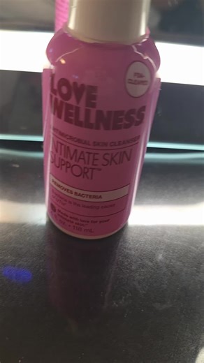 How to Use: Spray: Aim the pump at your external intimate skin (vulva and perineum) and spray thoroughly. Air Dry: Allow the product to air dry; no rinsing is required. Frequency: Use daily, after bathroom breaks, workouts, swimming, intimacy, or whenever you need a quick refresh. Key Benefits: Gently cleanses external skin to control odor and remove buildup. Soothes minor skin irritations, like razor burn, with a cooling sensation. Supports natural healing and helps maintain pH balance. No frag