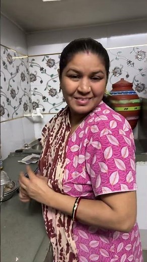 છોકરી કેવી છે અસલ મારા જેવી છે 😂😂😂