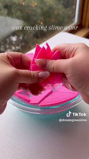 Satisfying Wax Cracking ASMR Experience