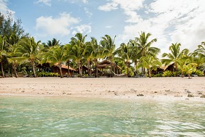 Our beachfront - Magic Reef Beachfront Bungalows