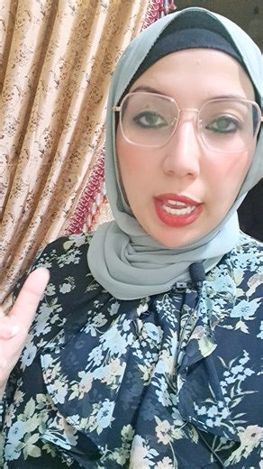 الجنادل = عبارة عن صخور صلبة بارزة في مجرى نهر النيل، بتسبب اندفاع المياه وصعوبة الملاحة. 📍 أماكنها: الجنادل موجودة في الجزء الجنوبي من نهر النيل (اللي هو النيل النوبي) بين أسوان في مصر لحد وادي حلفا في السودان. عددها كان حوالي 6 جنادل رئيسية: 1. الجندل الأول: عند أسوان (مصر). 2. من الجندل الثاني لحد السادس: في الأراضي السودانية ما بين أسوان ووادي حلفا. 💡 يعني باختصار: في مصر: الجندل الأول عند أسوان. في السودان: باقي الجنادل (من الثاني للسادس) على طول مجرى النيل النوبي. #مس_آيات_أسعد #حواديت_أ