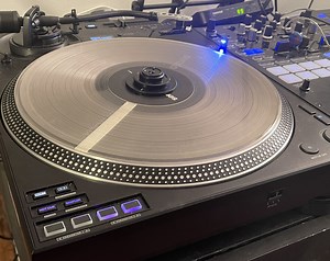 Is Pioneer DJ’s PLX-CRSS12 the ultimate turntable for DJs?