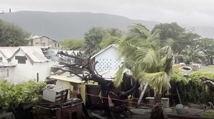 At Least 7 Dead as Hurricane Melissa Death Toll Rises Before ‘Storm of the Century’ Makes Landfall in Jamaica