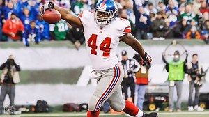 Sheeeeeesh! Ahmad Bradshaw would not be denied. #ThrowbackThursday Watch #NYJvsNYG tonight at 7PM on WNBC 4 NY & NFL Network | New York Giants