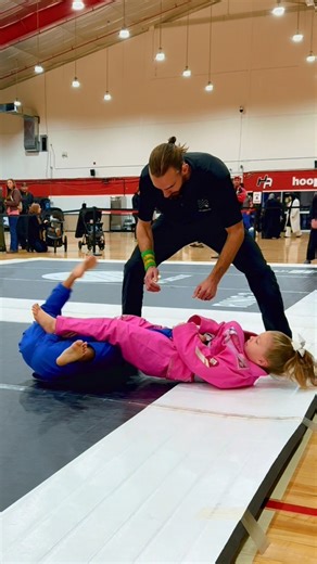 Watch Lucy submit her opponent in the semi-final match from the Tap Cancer Out tournament with an armbar💪 #lovelylucy #bjj #bjjkids #ufc #mma #hayabusa #tapcancerout #bjjsubmission #cancerawareness #fighter #motivation #detroit #michigan #usa | Lovely Lucy