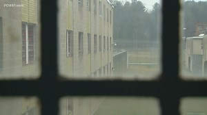 Days after inmate dies due to COVID-19, family speaks out about prison conditions inside