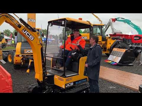Digger Man Blogger, Nick Drew reviews the new JCB Electric mini excavator at Plantworx 2019