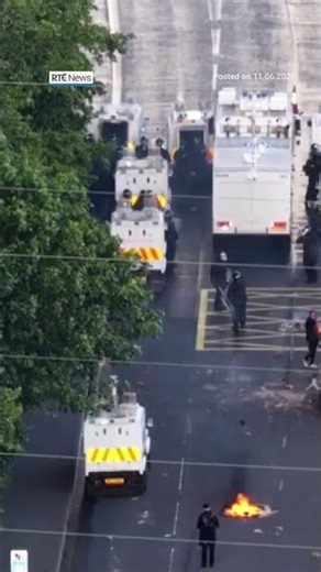 Second night of unrest in Northern Ireland | #RTÉNews #riot #police #northernireland