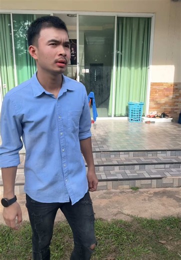 เป็นหยังคือบ่มาพ้อกูเป็นคนแรก — เพลงสะท้อนใจภาษาอีสาน